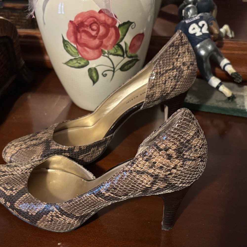 Anne Klein Brown and Tan Snakeskin Heels